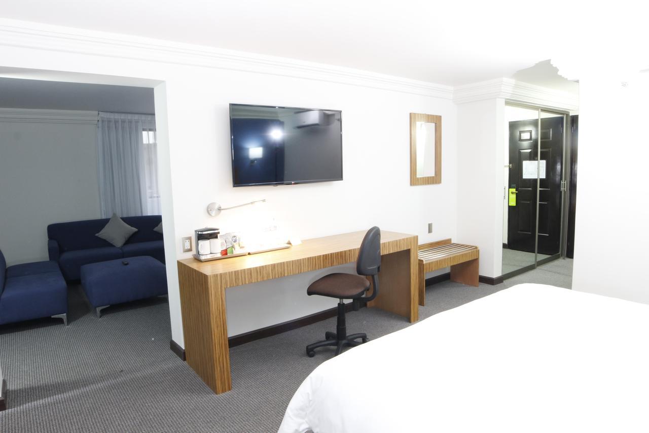 Radisson Hotel & Convention Center Toluca Eksteriør billede